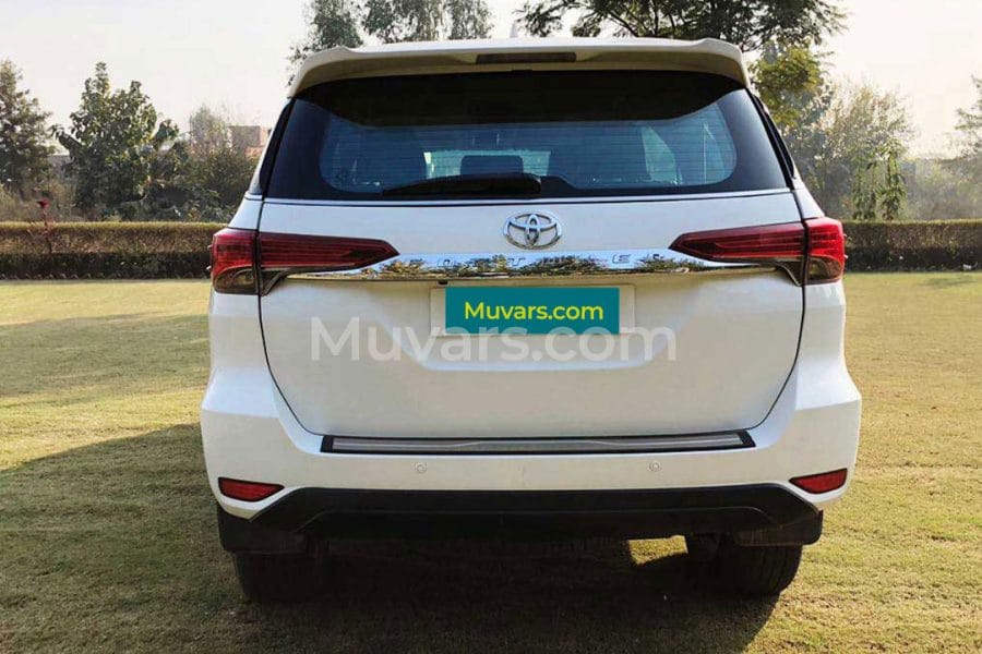 Toyota Fortuner (White)