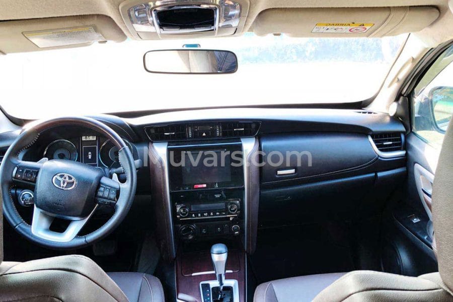 Toyota Fortuner (White)