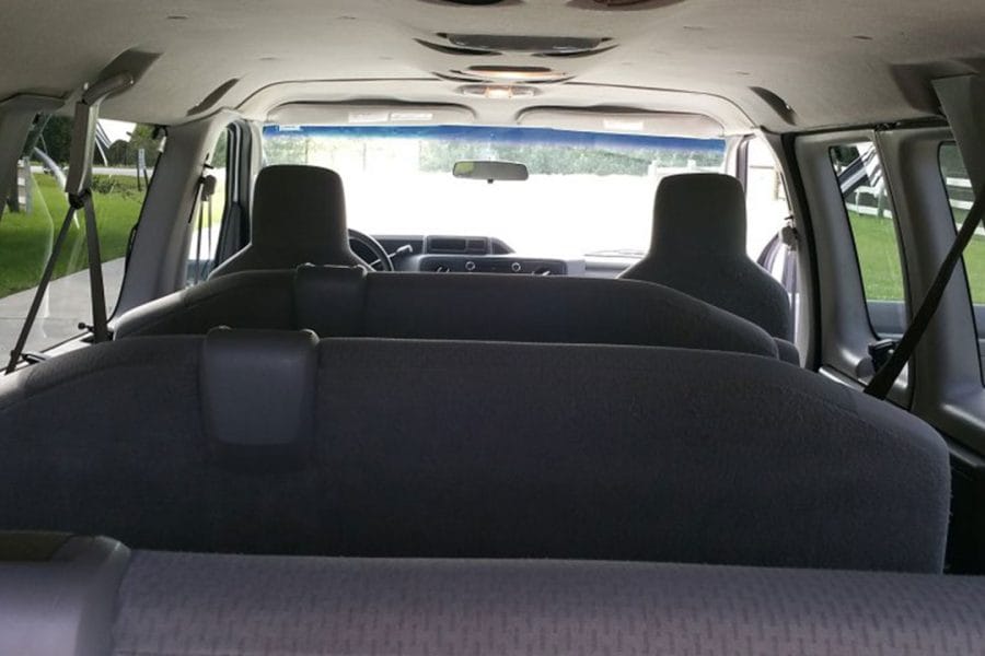 Ford E350 – 15 Seater
