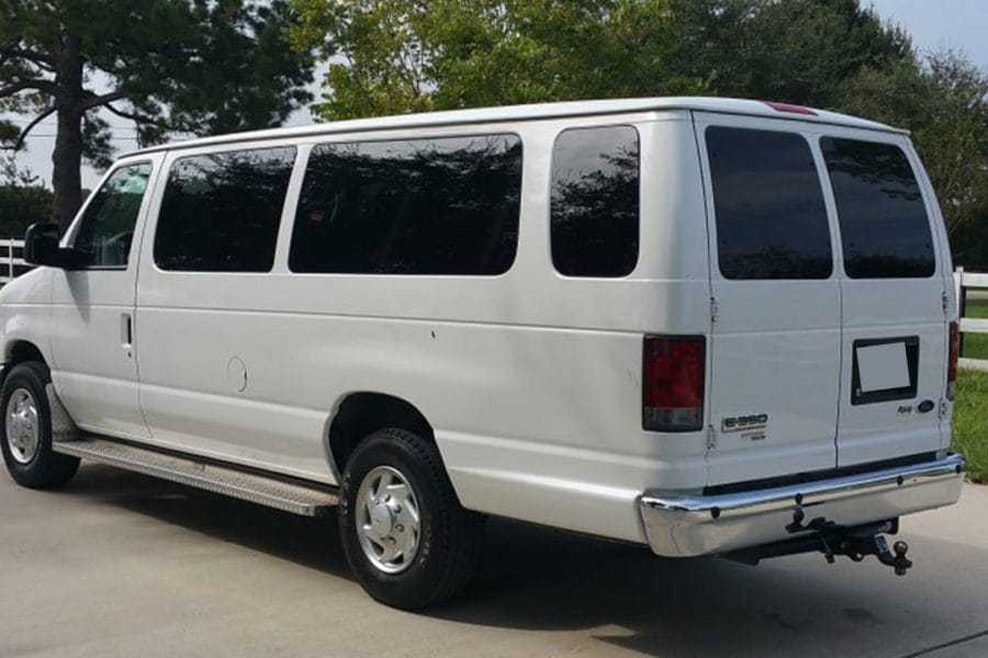 Ford E350 – 15 Seater