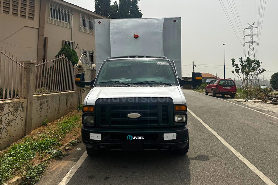 Ford Cargo Box Truck -17ft