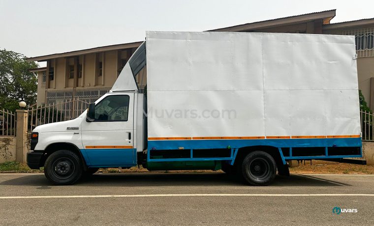 Ford Cargo Box Truck -17ft