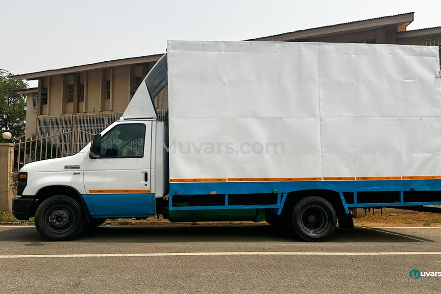 Ford Cargo Box Truck -17ft
