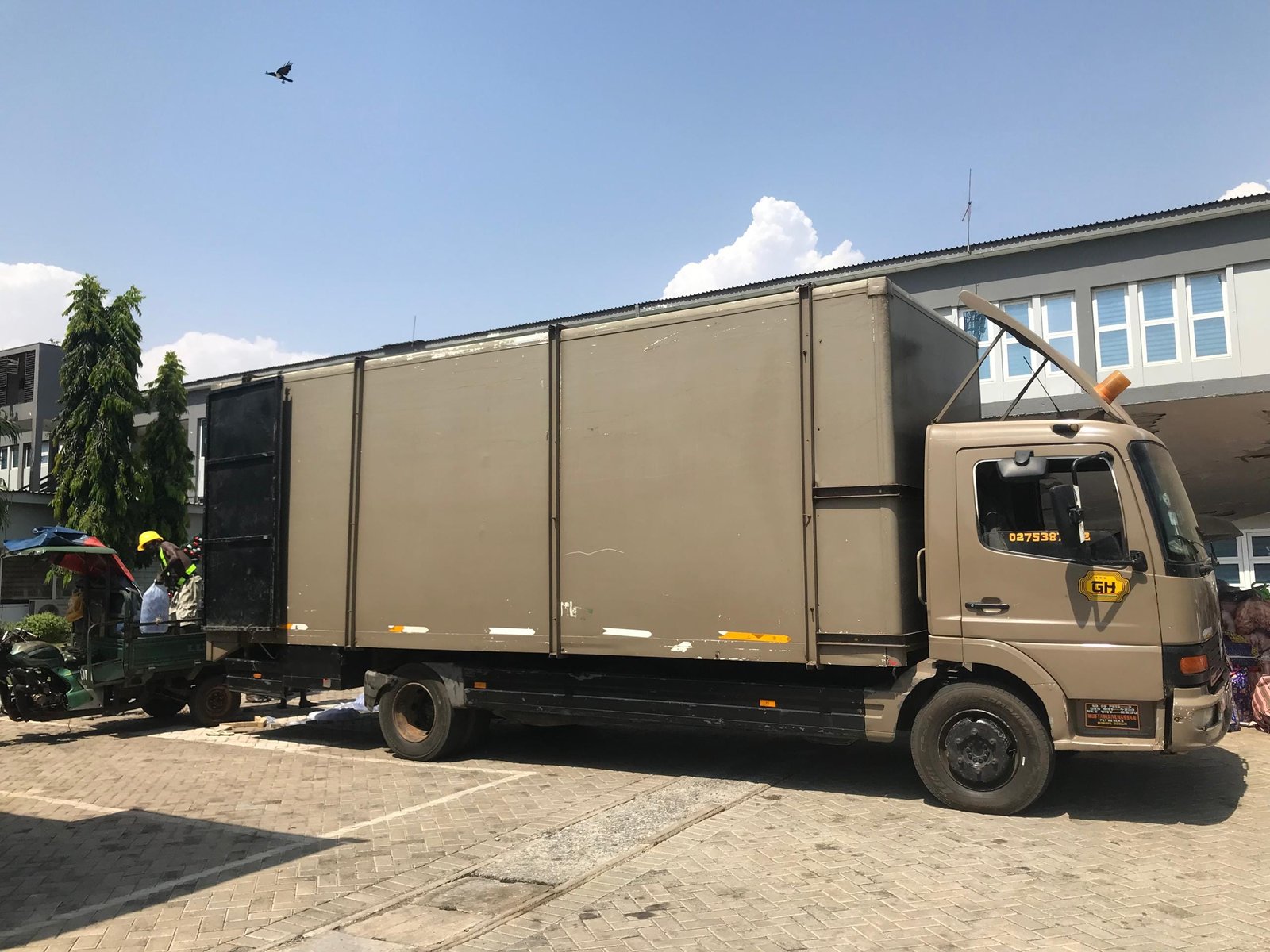 Benz Atego-25ft Box Truck