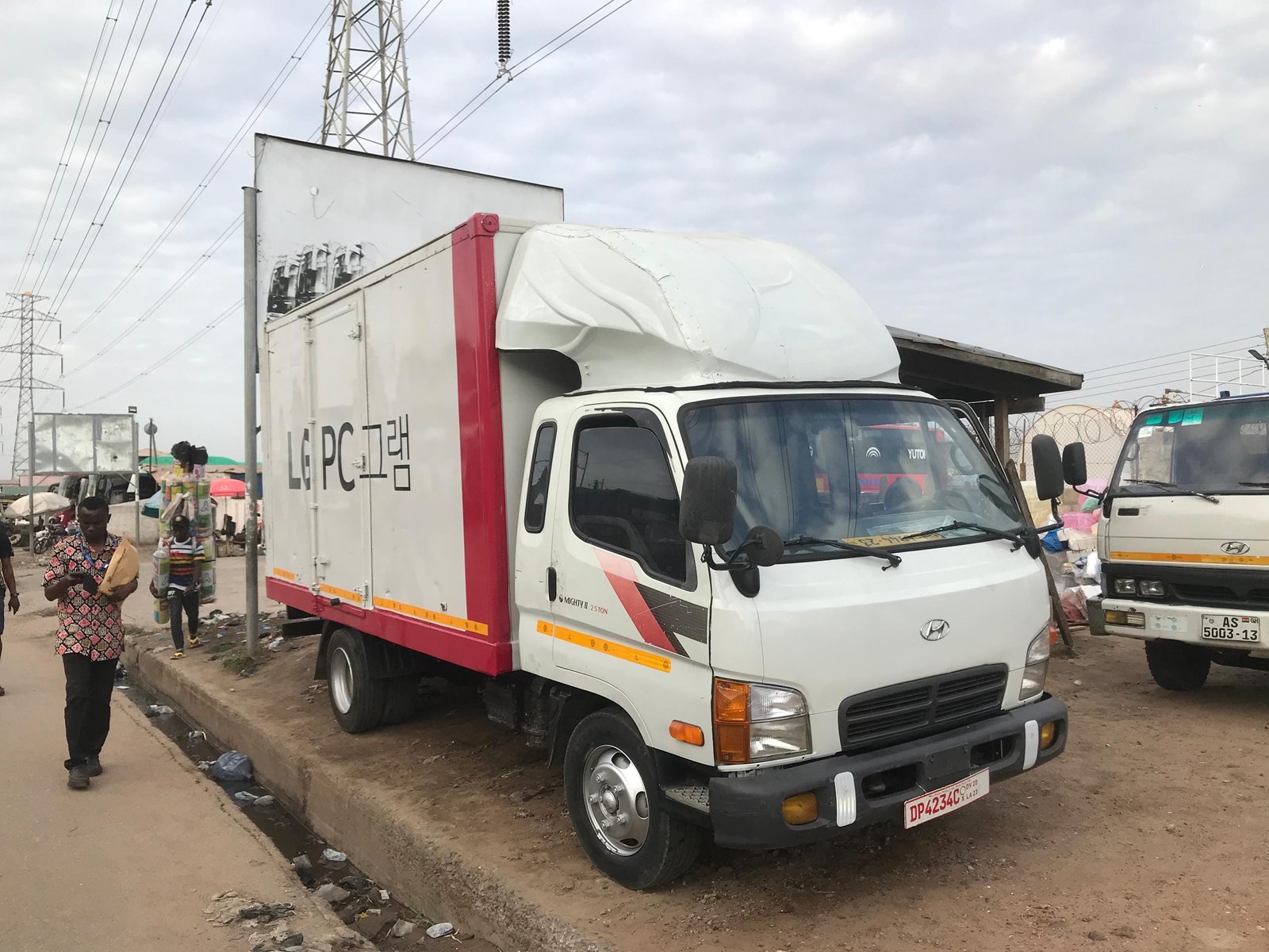 Hyundai Mighty II Cargo Truck