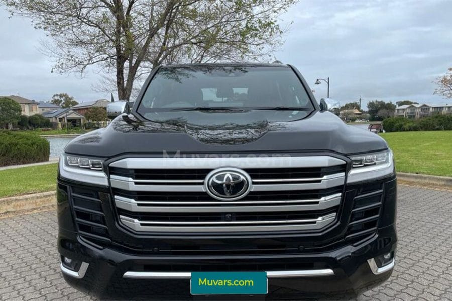 Toyota Land Cruiser LC300