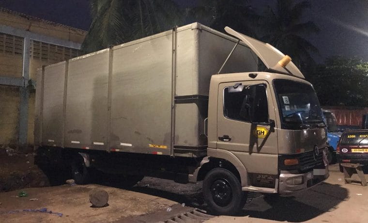 Benz 22-footer Cargo Truck