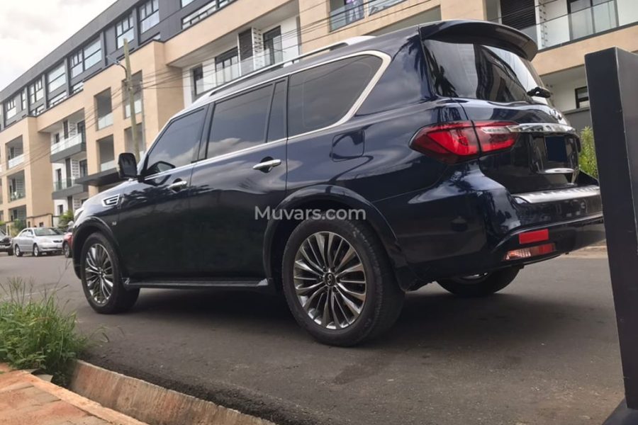 Infiniti QX80-V8