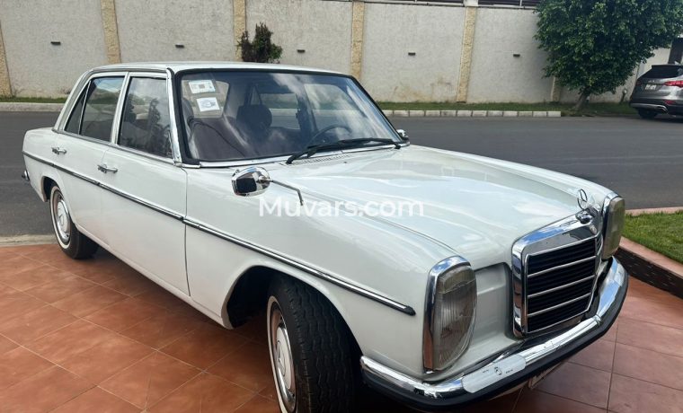 Mercedes-Benz 200D W115
