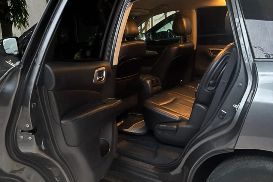 Nissan Pathfinder SL